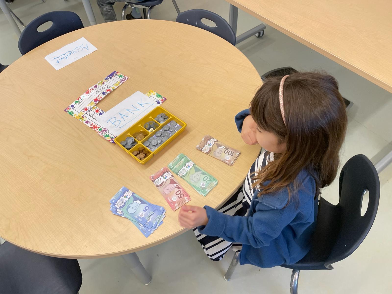 Kids learning financial literacy